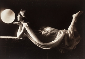 Bangs, Frank C., Untitled (Bonnie Maud), 1910 circa, printed 1910 circa, The Marjorie and Leonard Vernon Collection, gift of The Annenberg Foundation, acquired from Carol Vernon and Robert Turbin 